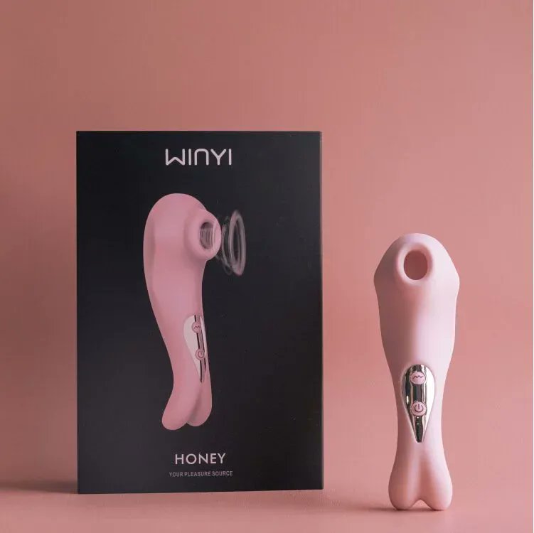 Luthienpe's tweet photo. 📚¿Sabías que la estimulación por succión, activa terminaciones nerviosas distintas a las de la vibración , generando sensaciones más intensas y variadas? 💡HONEY  premium esta diseño pensado para tu placer y autoconocimiento. 🌸  Conocer tu cuerpo no debería tener tabú.✨👸 https://t.co/mz0tQCtJHm