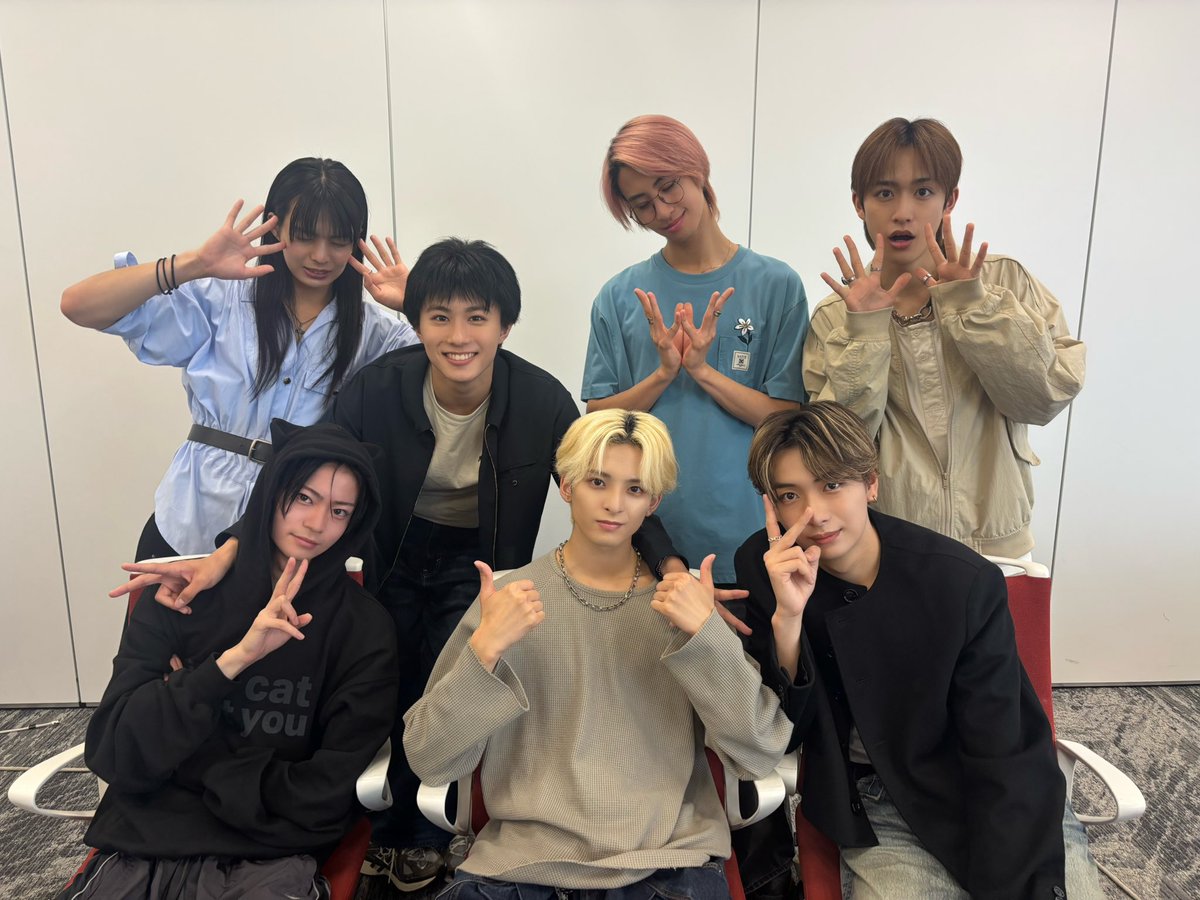 RYUGUJOofficial's tweet photo. ◤7/5
EP『MOTTO』forTUNE music限定
オンライン個別トーク会

ありがとうございました

✅7/22 EP『MOTTO』RELEASE
https://t.co/9iwNK67d97

✅龍宮城 LIVE TOUR 2026 -MOTTO- 
https://t.co/Ie5HhioPik

✅龍宮城 ARENA LIVE 2027
https://t.co/vfgeWicmRt

@fortunemusicJP
#龍宮城
#MOTTO https://t.co/xyVpmVnrW6