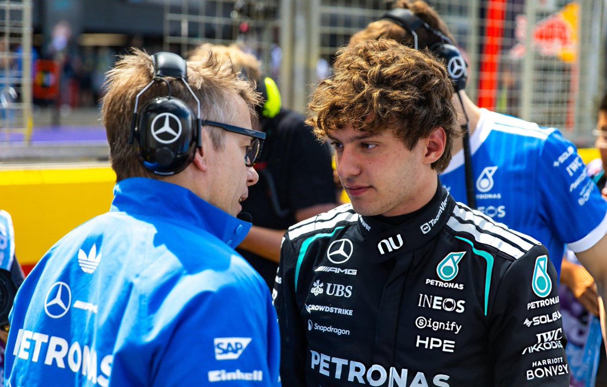 bonotires's tweet photo. Bono and Kimi 💙🖤 https://t.co/04XWkiGaVF
