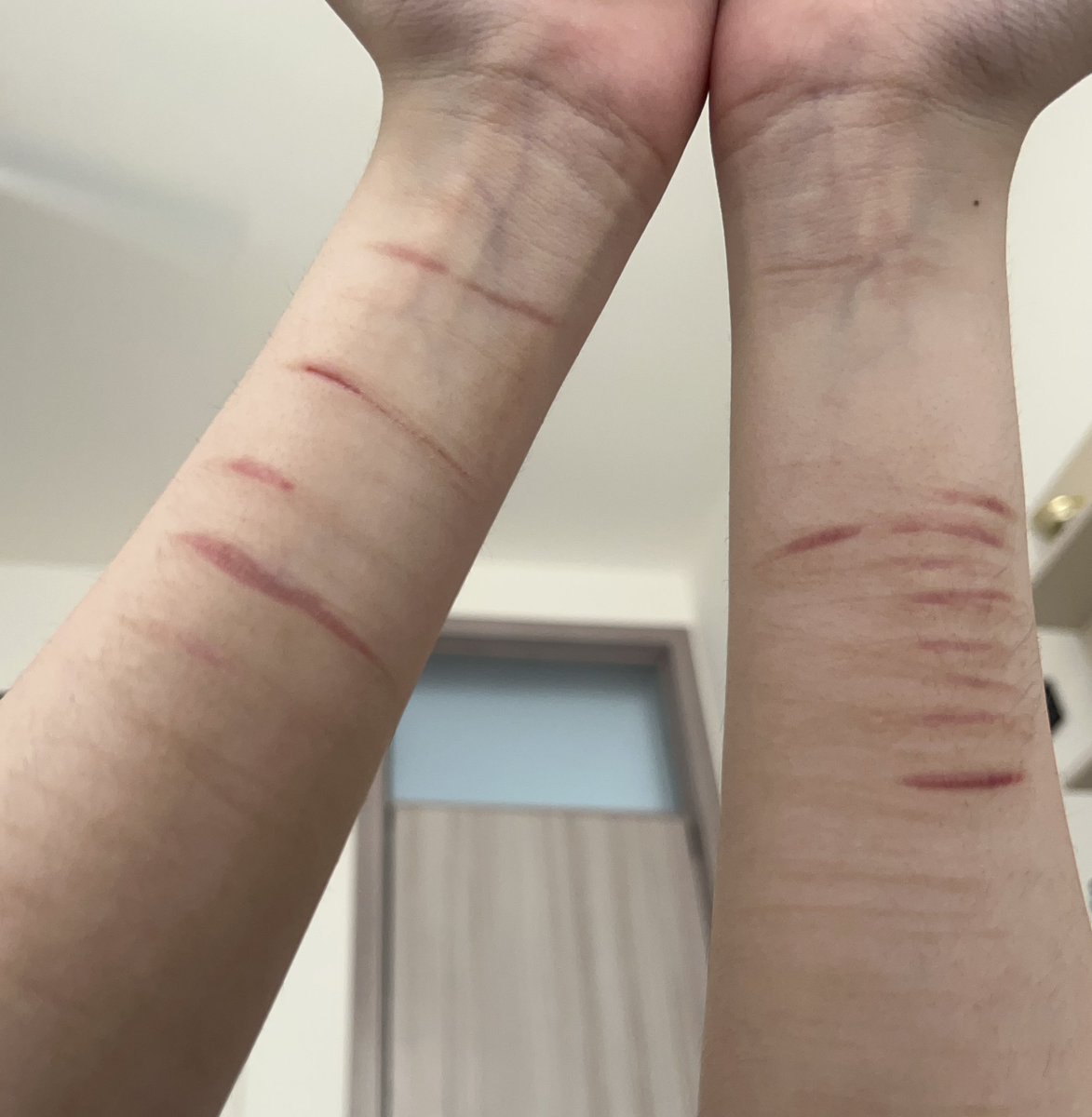 moon1aghts's tweet photo. Gng am i cutspo? 🥺 #shtwt #shedtwt #suicidetwt https://t.co/VLM3B6L2tb