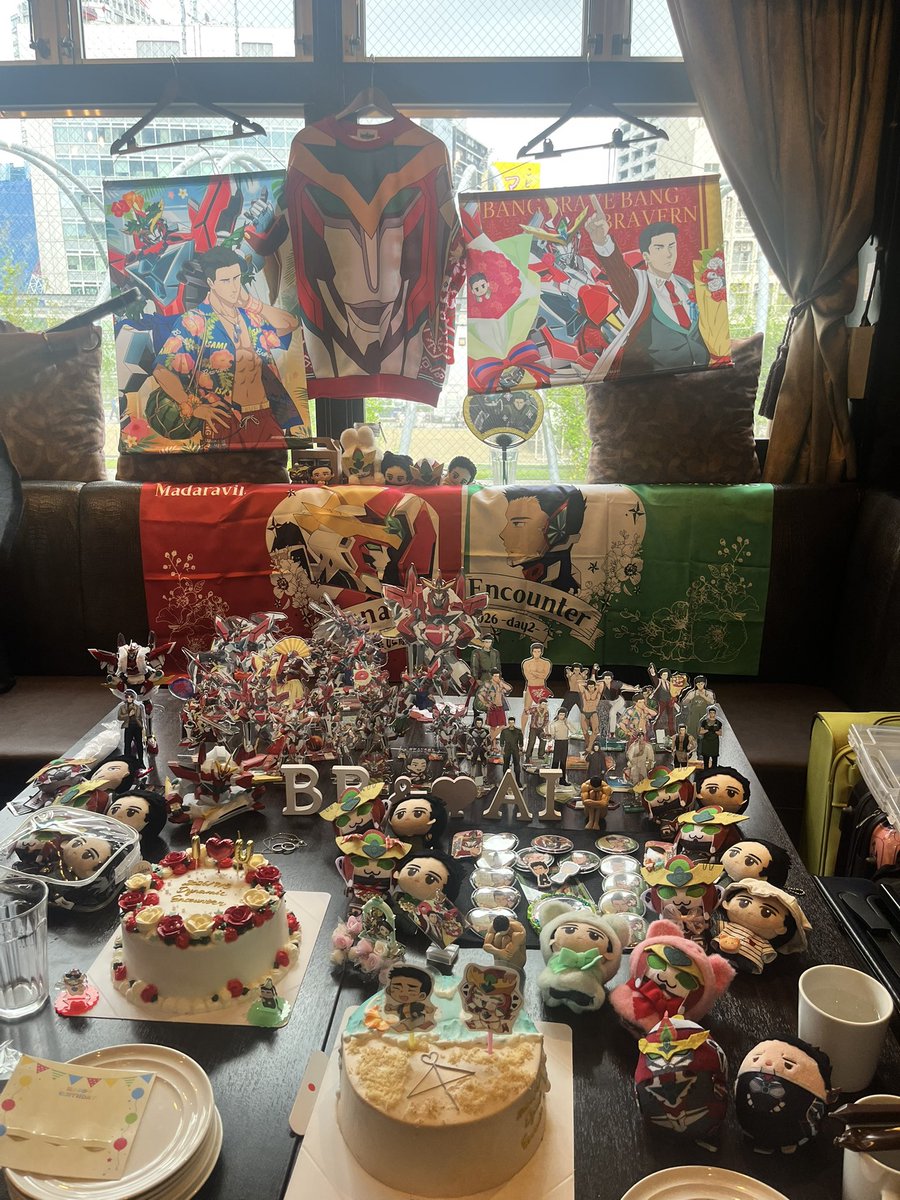 omikanbako's tweet photo. 人外ブレイサオフ会、壮観でした https://t.co/ihCEoVplXu