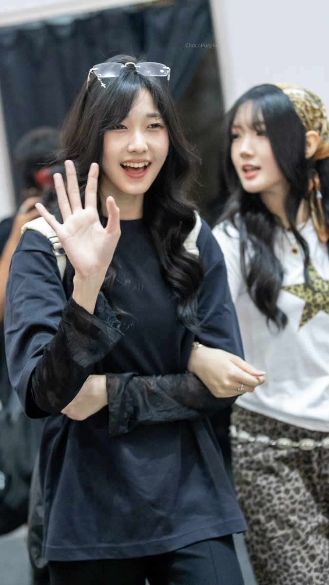 chocolatpurple's tweet photo. Hai oline (dan delynn yg blur) https://t.co/n0Htdxygdh