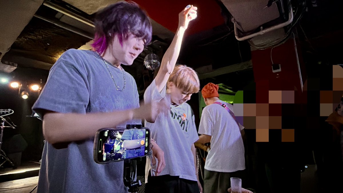 yama_jays's tweet photo. 今日はコピーバンドでライブでした
来てくれたみんなありがとうございました！
ステンバイミー楽しかった
やらない予定だったのに小さい飲み物が出てきたのでやってしまいました🥷 https://t.co/3GtyIVogRq