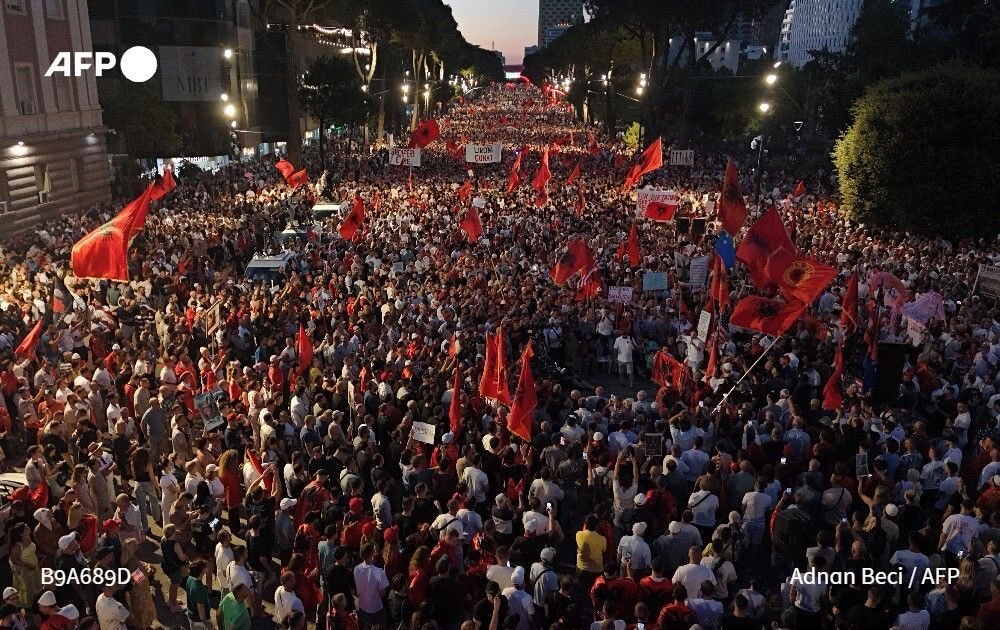 mhdksafa's tweet photo. Everyone should pay attention to Albania right now. The revolution is starting there.

Albania just rejected Zionism and Epstein Class.

Stand with you Albanians 🇦🇱 https://t.co/ZdtX4kwELF