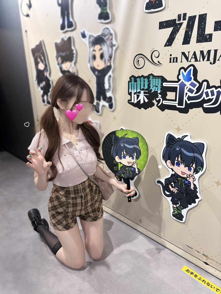 A83n_'s tweet photo. 蝶舞うゴシックパレードだニャ ᯠ_   ̫  _ᯄ🖤 https://t.co/KOI6LMP3ix