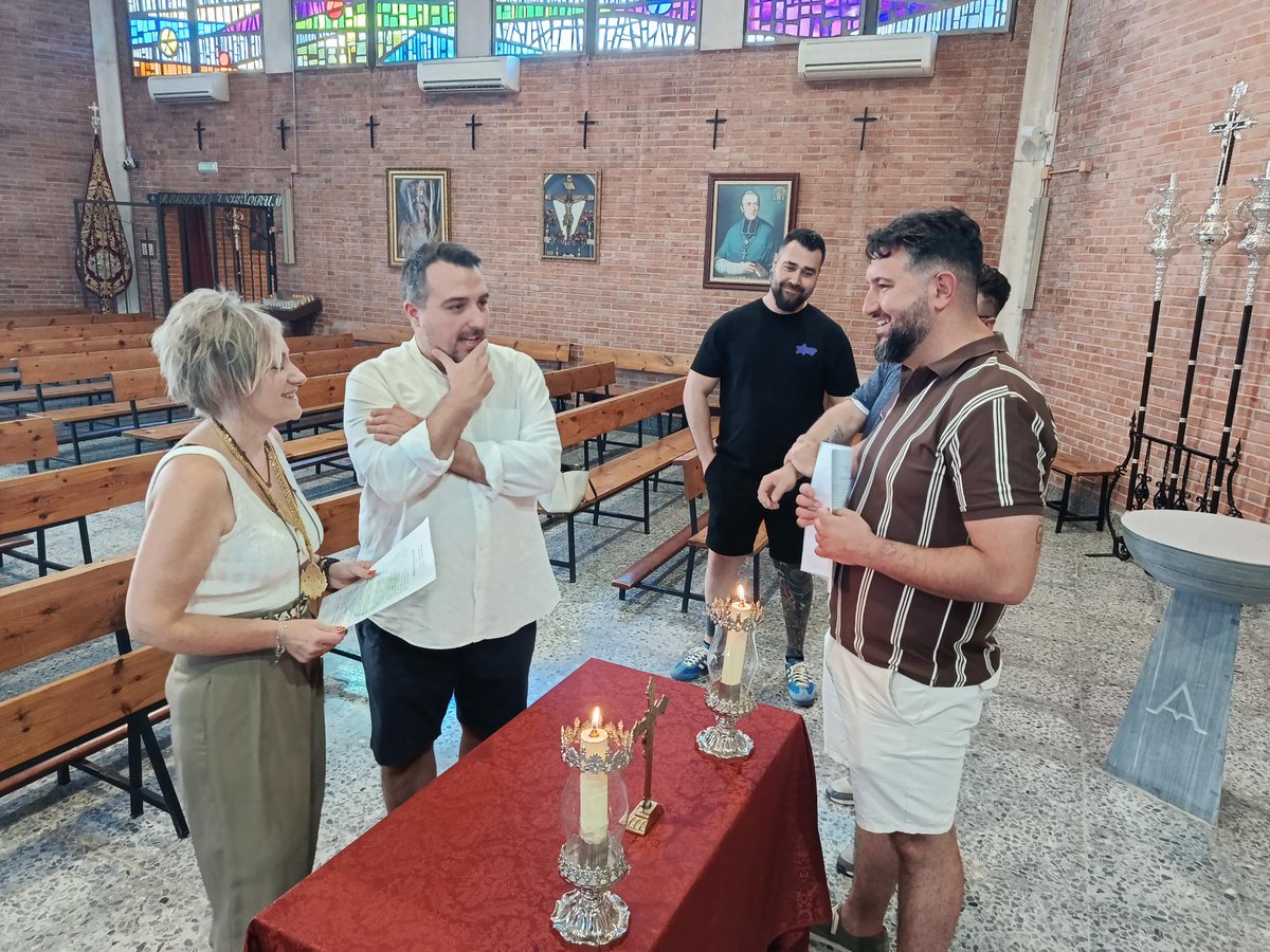 LanzadaJaen's tweet photo. 🔴 COMUNICADO OFICIAL 🔴

La Hermandad de la Sagrada Lanzada comunica que, en el día de ayer sábado 4 de julio, se procedió a la renovación del contrato que nos une con la Banda de Cornetas...
               https://t.co/xfwCAQQcFO https://t.co/dSM3Q5NIGw