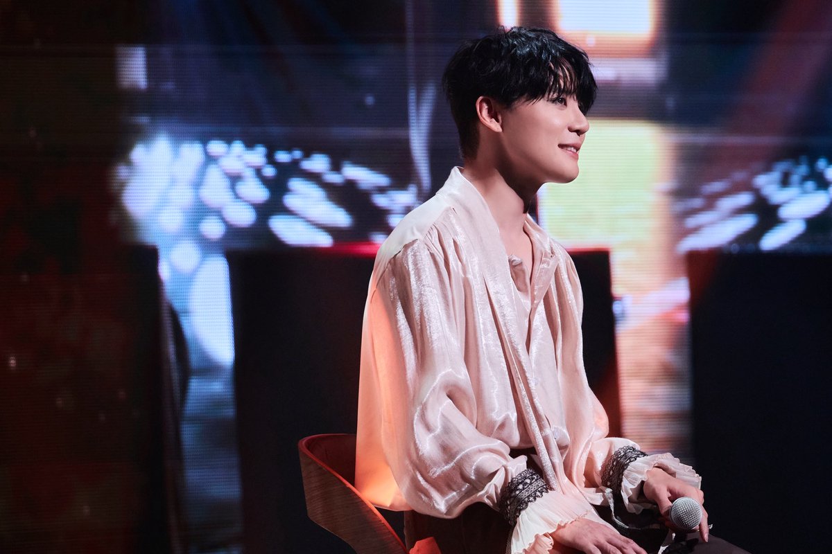 XIAinfo's tweet photo. [일정] 2026.07.10 (금)

🎤 18:30 2026 XIA 6TH ASIA TOUR CONCERT 'GRAVITY' OSAKA

#김준수 #XIA #준수 #XIA준수 #시아준수 #JUNSU #KIMJUNSU #XIAJUNSU #ジュンス #金俊秀 #GRAVITY #그래비티 #XIA_GRAVITY https://t.co/ljgJ3h7YKZ