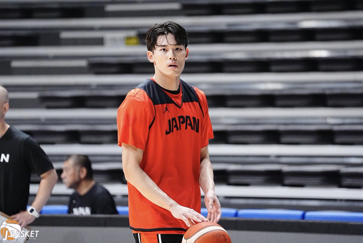 jbasket_jp's tweet photo. 【男子🇯🇵日本代表】韓国戦ロスター12名発表🔥Window3 韓国戦へ向けて前日公開練習　#13 金近廉 がロスター入りに期待‼️

韓国戦
7月6日(月) 19:30 TIPOFF
日本（22位）🇯🇵 vs 🇰🇷韓国（56位）
会場：Goyang Gymnasium
放送：19:00～ BS朝日 生放送
配信：ABEMA／DAZN／TVer 生配信

#FIBAWC
@fibawc
#AkatsukiJapan
#日本一丸
#Jbasket #Jバスケ