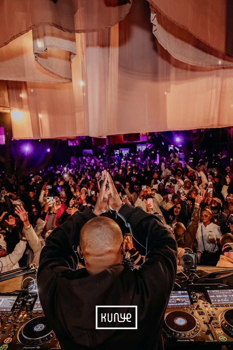 KunyeRecords's tweet photo. Over 10,000 of you showed up yesterday 🖤

You brought the energy, the love and the unmistakable spirit that makes this community so special.

Thank you for dancing with us, trusting us and making another unforgettable chapter of Kunye.

As One. 🖤 https://t.co/IKd2OwamaY