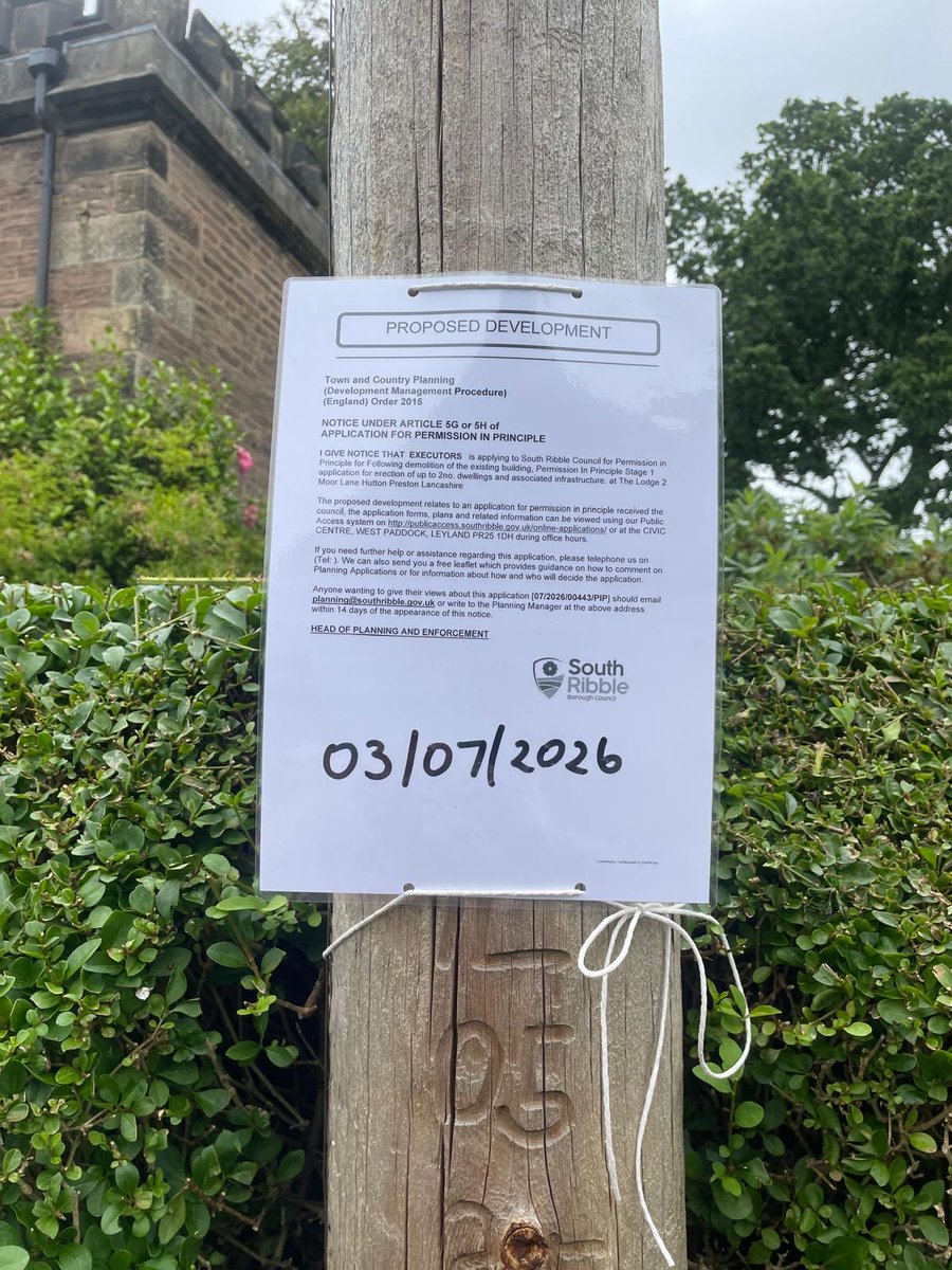 cparkyuk's tweet photo. Disgusting that someone wants to demolish the castle in moor lane Hutton to put two houses on it 😡 @blogpreston @southribblebc @HistoricEngland https://t.co/p4UlIYloWu