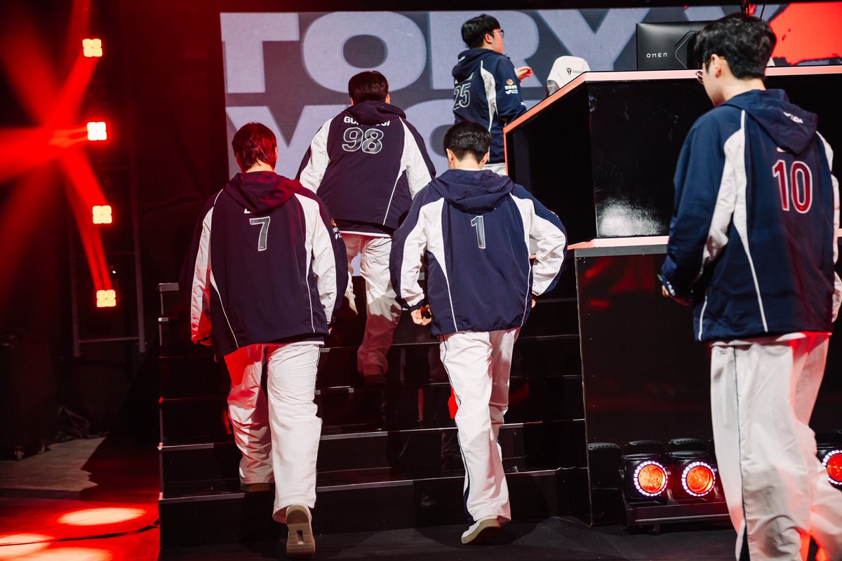 gureusi_min's tweet photo. MSI 2026 Bracket Stage - Day 3 flickr #HLE #ZKZGD

🔗https://t.co/DP8bQpr0Qg https://t.co/xHRh5i4F3h
