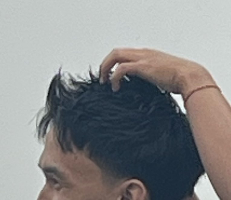 axchelisbe's tweet photo. mau bilang mirip, tapi ntar dia nangis 😔

tapi ganteng banget sih, i likeeeeeee 😍😍😍😍 https://t.co/ewxhVRVuS5