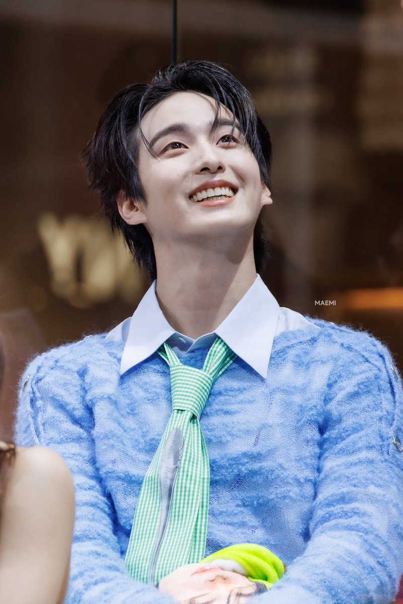 _maemi's tweet photo. 260705 - ตาแป๋วมากกกก 

 @TadThapana #TadThapana #ATLAS_th #TadATLAS 
#4EVESUNSUATLAS https://t.co/59DNrHG0FA