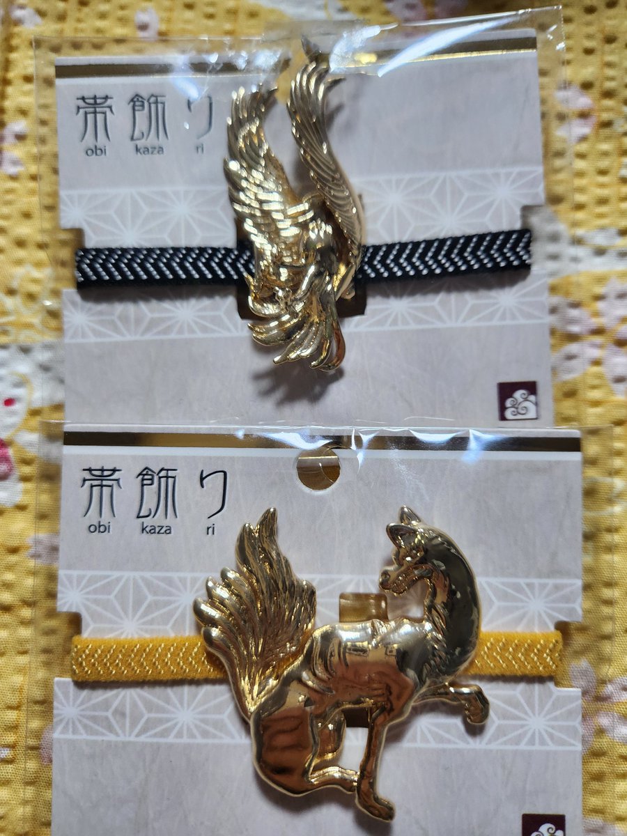 wingblackwolf's tweet photo. 八咫烏と九尾狐の帯留め買った
一緒に買った帯ベルトに使えるかなと思い… https://t.co/ZxRd8otU7k