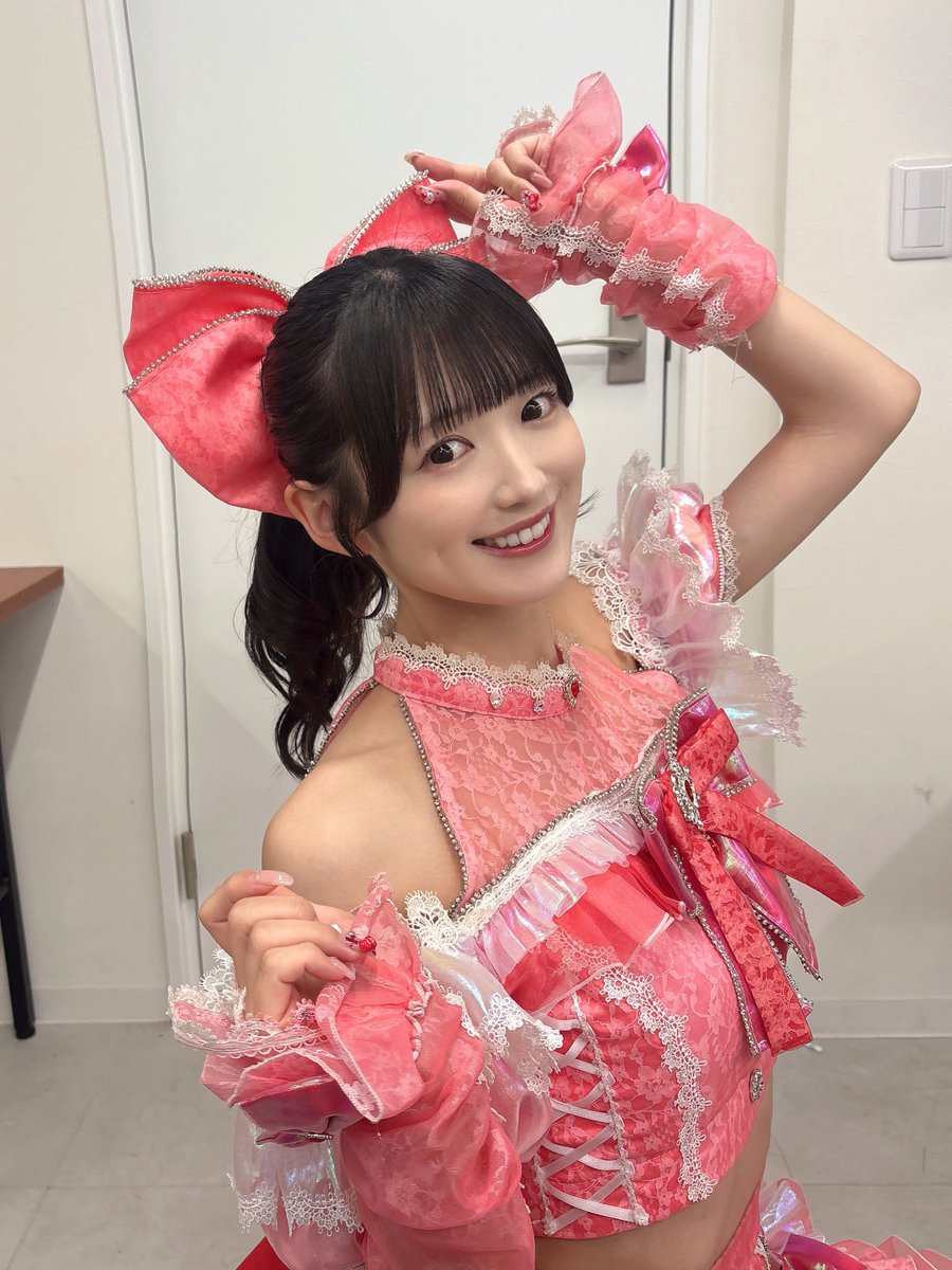KusunokiManatsu's tweet photo. ライブありがとうー🎀♡

ポニテ気合い入ってよき( ᴗ ̫ ᴗ )会えて嬉しかったよーー！ここでツアーラストするのかぁって思った、まだまだ先だけどね🎶

次は明後日、七夕だよ🎋
浴衣上野▶︎夜渋谷
どっちもまってるね🌌 https://t.co/34PhYvJp36