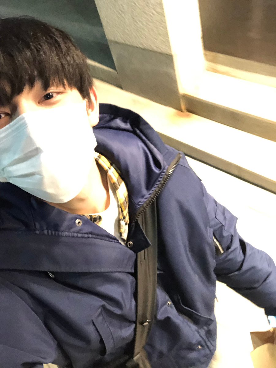 itskoiok's tweet photo. 做对方最特别的人吧（拉钩）

어머 내 장루랑.......... https://t.co/uBtjRLqgKT