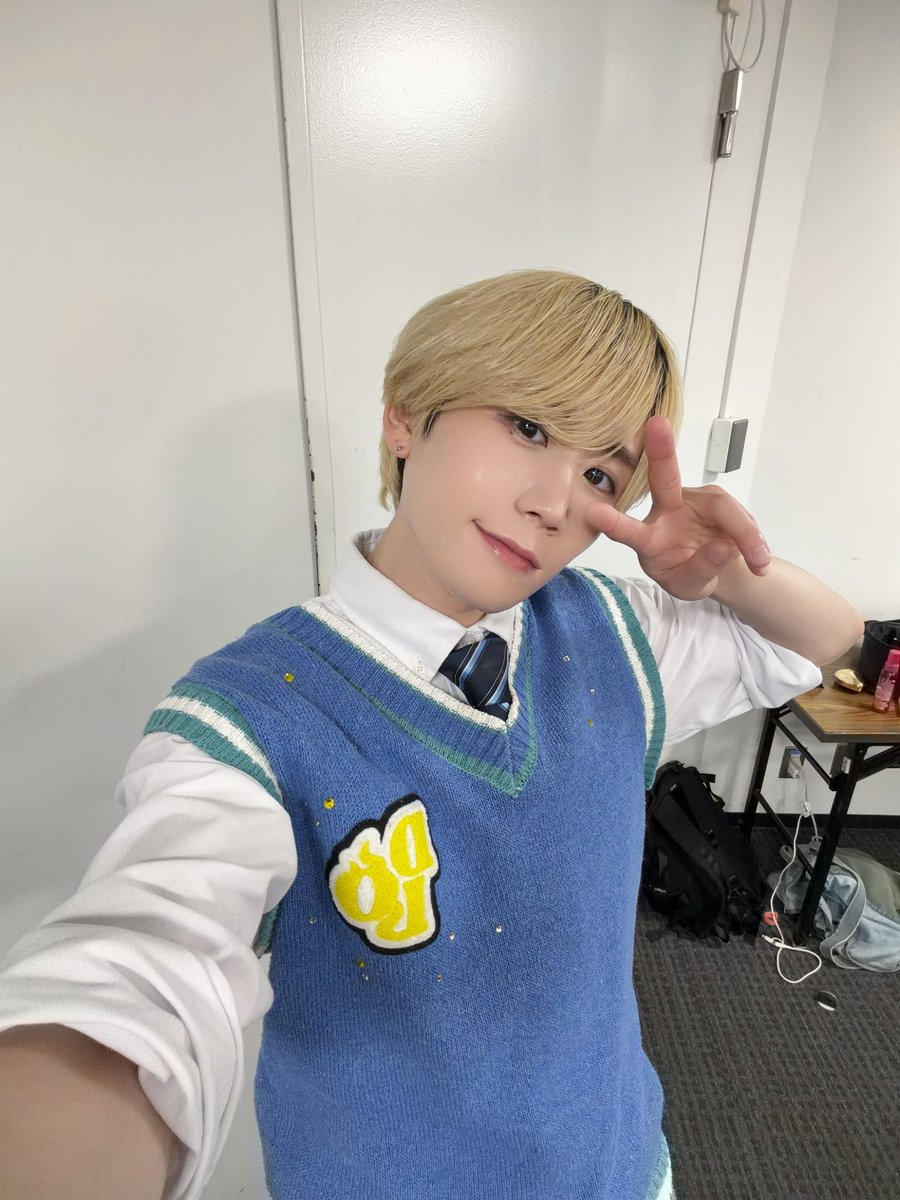 dol_rui's tweet photo. リリイベ最終日ありがとうございました😊
Summer Freezeを通して沢山の方と出逢うことができオリコン1位まで皆んなと共有できて本当に幸せでした。
皆んなと作り上げたリリースイベント全日程本当にありがとう。
まだまだ上を目指していきますので着いて来てね！！
LOVE https://t.co/Mnp8I6AP0w