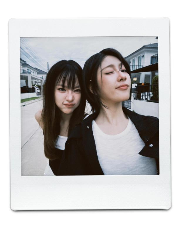 puyfaitharathip's tweet photo. Sweetness 🖤⌣🤍

#puyfaiploy #puyy_faii #jhutaa https://t.co/bvjYFft46X