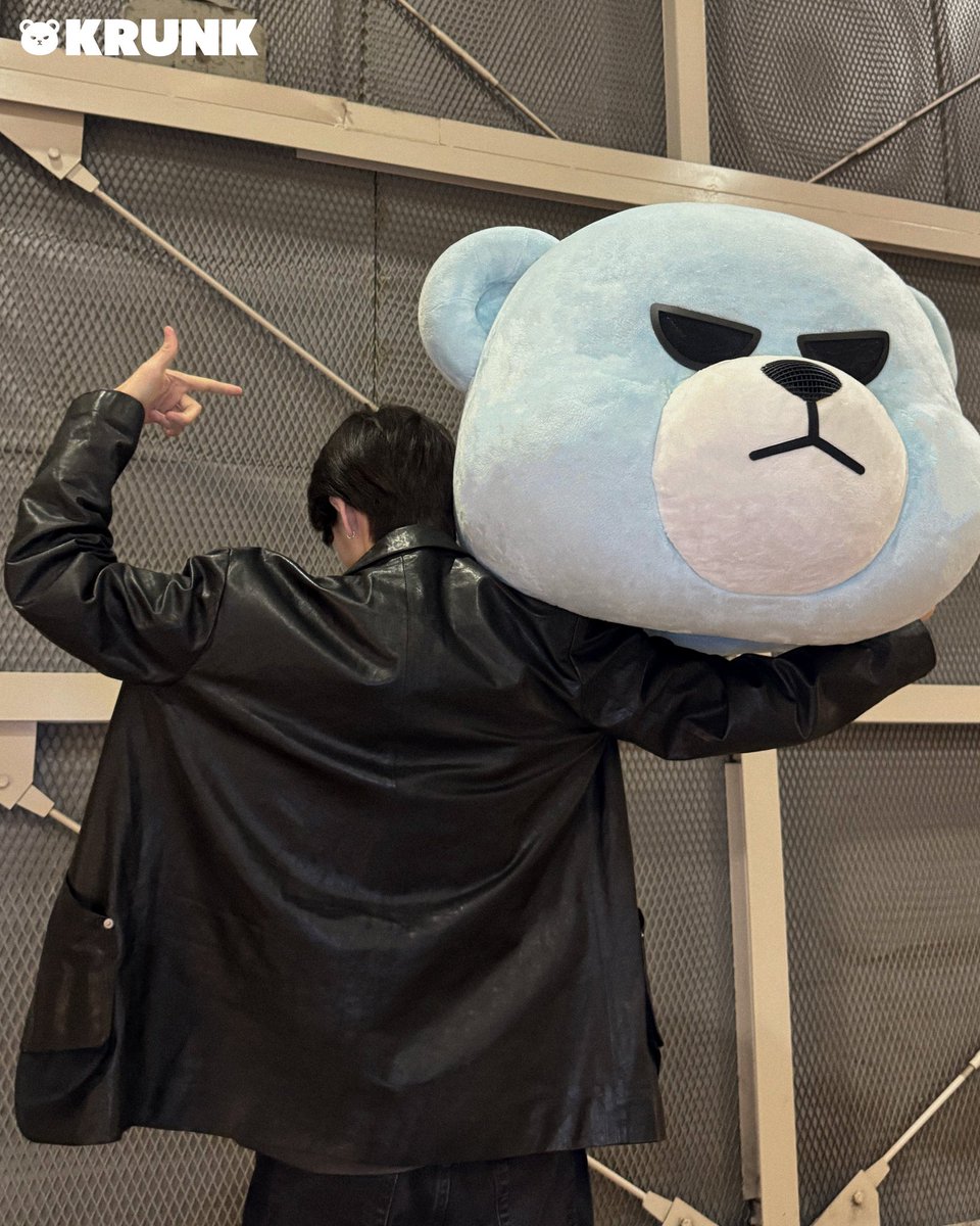rubymmayy's tweet photo. น่ารัก 5555555555 อาซาฮิแบกหัวนางไหวใหม่ คือจะใหญ่เท่าตัวฮีอยู่ละหน่ะ https://t.co/vq12jx9RaR