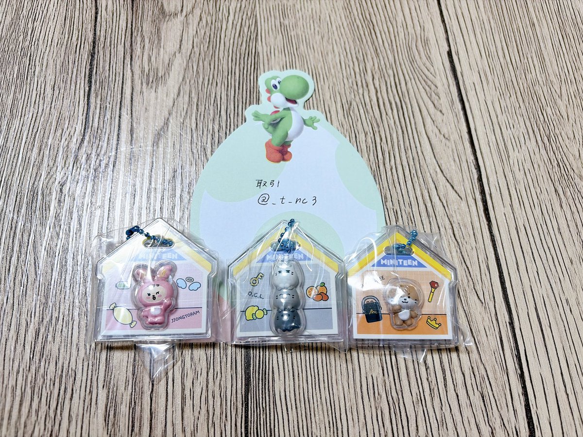 _t_nc3's tweet photo. 【 交換 】
SEVENTEEN MINITEEN セブチ パッケージチャーム グミ

譲：
ジョンハン ジュン ディノ

求：
ウォヌ ＞ ジョシュア 1(友人分)

ウォヌ含む交換のみ。まとめて優先。
都内/千葉手渡し＞郵送希望です。お気軽にお声がけください！ https://t.co/3kWsxeTmem