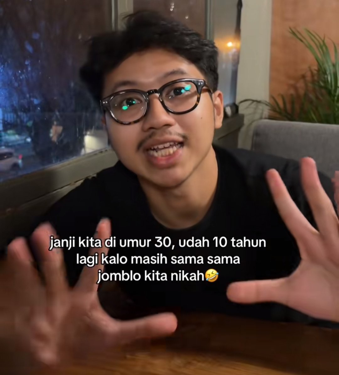 maltarumi's tweet photo. Kayaknya Krist Singto join trend ini deh.
Kebetulan 2026: 
- 10 tahun SOTUS
- umurnya udah 30 

#KristSingto https://t.co/rUYGJM2ito