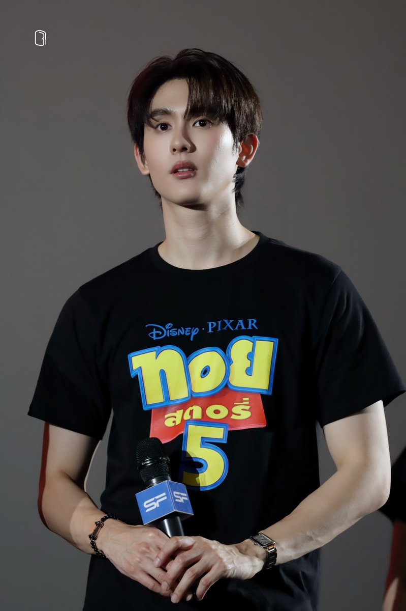 bookfamily_'s tweet photo. วันนี้เจอพี่เดชมุมตรง(ตรงสเปก) 👀✨

FORCEBOOK MAFOX TOYSTORY5 
#SFxForceBookTomafox
#kasibook @kasibook https://t.co/uH38SlTUie