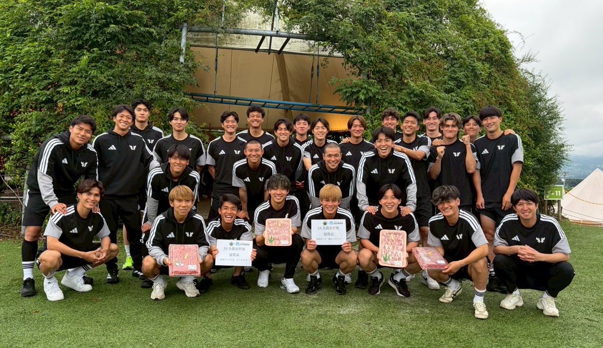 yamagafc's tweet photo. 良い笑顔、良い雰囲気🟢✨
心も体も充電完了！
残りの御殿場キャンプも全員で乗り越えます🔥
#yamaga #サイコウ #JA全農長野 https://t.co/RwBYdGwKwR
