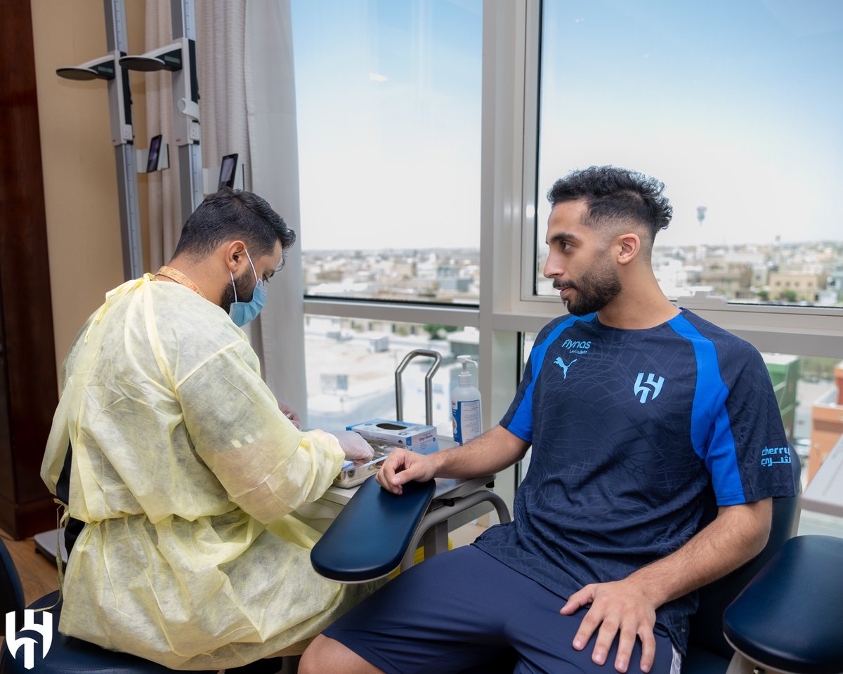 Alhilal_FC's tweet photo. 🔹 أجرت المجموعة الأولى من لاعبي الفريق الفحوص الطبية؛ ضمن البرنامج الإعدادي لانطلاق الموسم الجديد 🩺 https://t.co/KHimBb4vQX