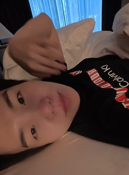 7withluv__'s tweet photo. the way he's tangie personified 😭 https://t.co/m5TvH5RBAr