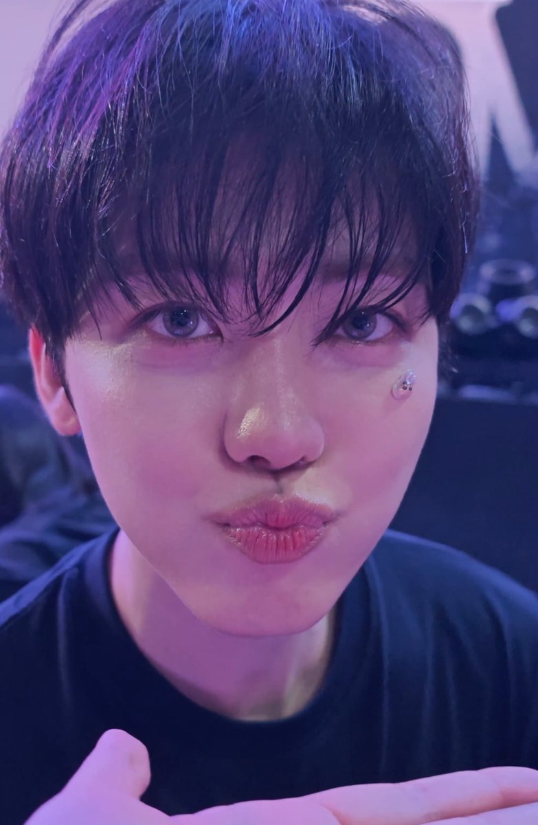 mrkjnjm's tweet photo. THEYRE SOOO CUTE OMG SO AEGIFUL 😭🩵🩷 https://t.co/DidmguXRjd