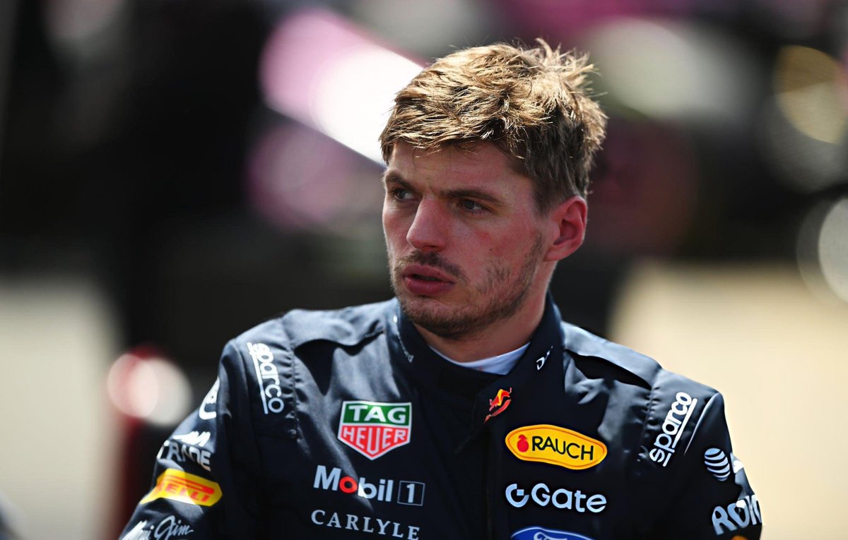 am27852's tweet photo. Red Bull management has decided not to change Max Verstappen car's engine ahead of British GP so they can watch Max suffer for 35 laps and then ask him to retire the car on 36th lap.

Mekies is already working on some great apologies qoutes 😎

What a team. https://t.co/46On13BMbv
