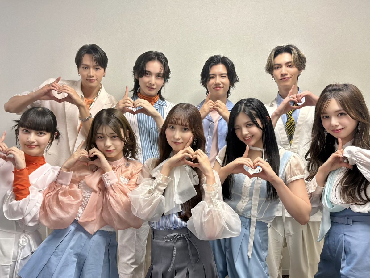 LOVEONE_staff's tweet photo. ／

#相原一心 初W主演ドラマ
「Your Sky ハレのち恋」
第1話上映会ありがとうございました🌤️

＼

📢情報解禁✨
新曲「Ups &amp; Downs」がOP主題歌に🌌💓
本日21時よりソロビジュアル解禁📸
さらに24時よりTikTokにて1サビ先行配信🎧

#YourSkyJP_Premiere #YourSkyJP
#ユアスカ #ラブワン #アプダン https://t.co/cAWfogY9rY