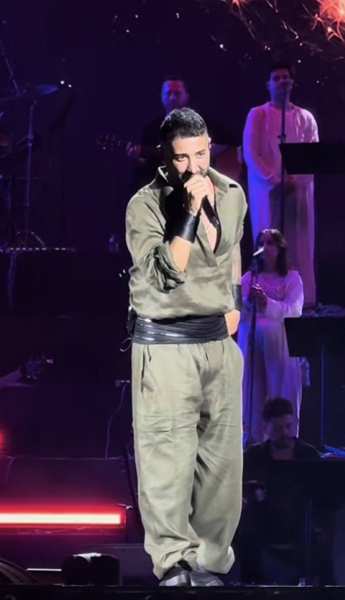 Dogan_Karayel's tweet photo. Güzel Türkçemizle Şarkılar yapın söyleyin meşhur olun konserler verin !

Zamanı gelince de Kürdofaşist bir Kırmanç Peşmergesi olduğunuzu ilan edin !

Seni Sanat Camiasından yok etmeyen Halk yok olun !!!! 

#TanTaşçı #Peşmerge #PKK #Kırmanç 

@umitozdag @Kurt_Adam0061 https://t.co/RSto0R2aRj