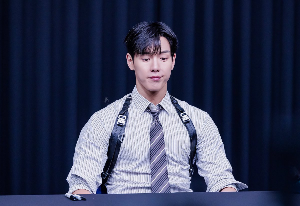 HWAI_SHOW's tweet photo. 260705 사웨 대면
내가 아는 92중에 젤 귀여움
#셔누 #SHOWNU #몬스타엑스 #MONSTA_X #MONSTAX https://t.co/qhZ3oJfwls