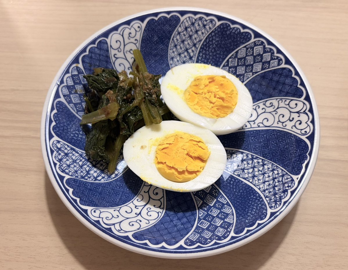Nonn0o01's tweet photo. 1002kcal/日
1日中リズム天国してたから運動無し
今から気が向いたらスクワットする(ᐢᴖ ·̫ ᴖᐢ)
・えのき豚肉うどん
・ゆで卵
・ほうれん草おひたし

月曜日が来ちゃう🙂‍↔️ https://t.co/dPEOYnU4m7