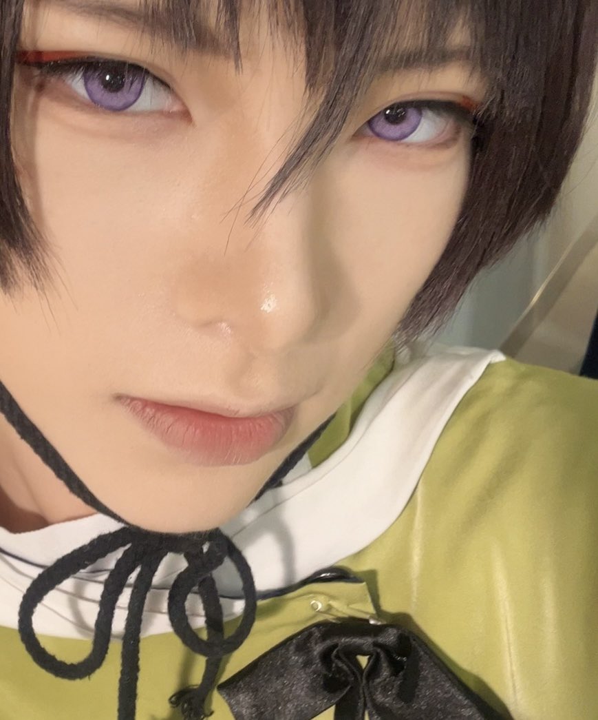 kyounan_'s tweet photo. 撮影の時とイベントに行く時で、メイクけっこう変えてる！
現世にいる日常っぽい感じが好きだから、できるだけ薄めにしてて、つけまも付けない、 https://t.co/TfIfL1INBJ