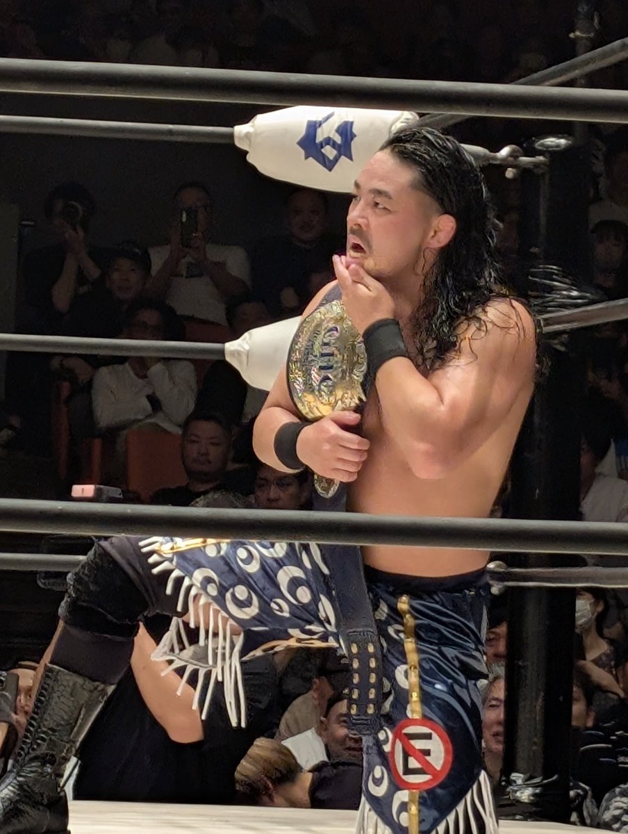 Lizmi66's tweet photo. EitaはやっぱりNOAHジュニアの顔だね
HAYATAとの試合とっても楽しみだったけど、期待通りのおもしろさと期待以上のハードさと。
Eitaがコーナーに頭ぶつけて、その後結構手を振ってたから、痺れてるんじゃ？と心配だったけど勝ってよかった！！
やっぱEitaもHAYATAもいい選手だよな〜✨
#noah_ghc https://t.co/DYRyaB5PEt
