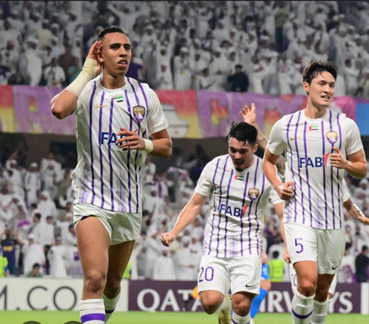 zxex18's tweet photo. @ModricBdr يكفي انه لاعب في افضل نادي عربي هو نادي العين الاماراتي وصل وحقق كل احلامه في نادي العين مايحتاج يوصل اوروبا https://t.co/8C0d6crVaY