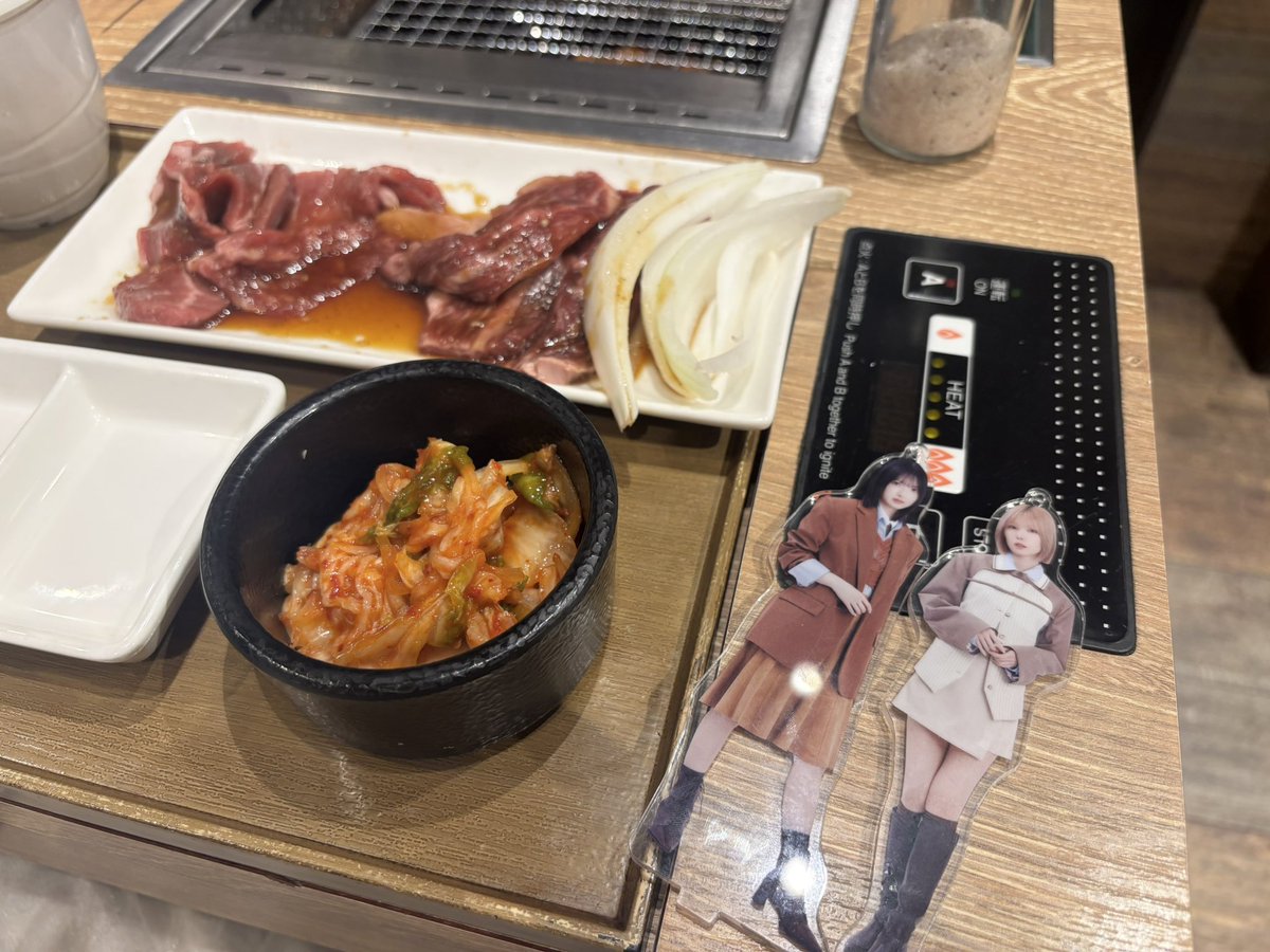 karinsakura_'s tweet photo. 念願の何歳の頃に戻りたいのか？のロケ地で
展示もたくさんみて、お土産買って

秋葉原に移動してからは美青ちゃんがVlogで訪れていた焼肉を食べて

大満足の一日！！

楽しかったー！！！😆

#何歳の頃に戻りたいのか
#ところざわサクラタウン https://t.co/EVkGgKE4UO