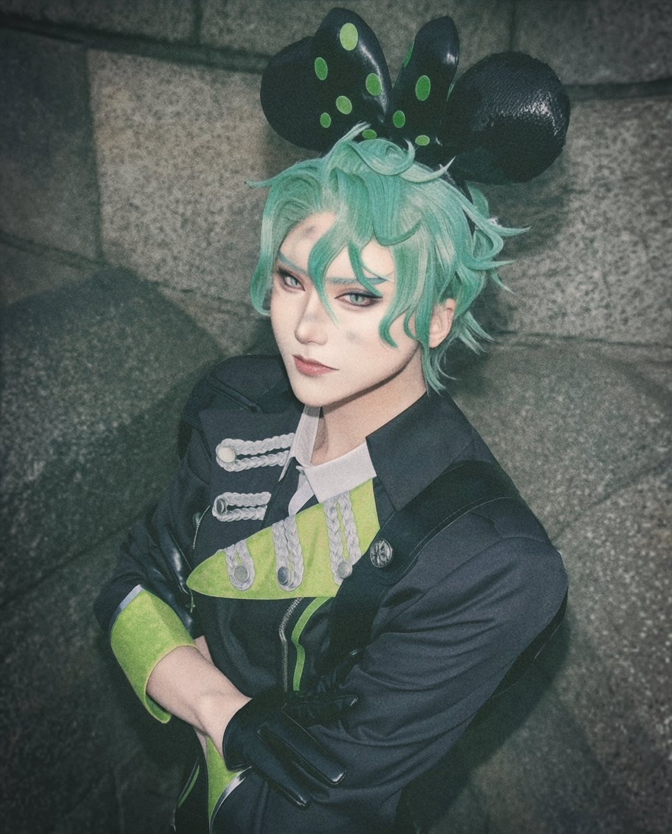 Karasu_Kaa_'s tweet photo. cos
twst/⚡️

(帽子なし、カチューシャあり、7章)
#Dハロ仮装2025 #Dハロツイステ https://t.co/g5d8o71uQw