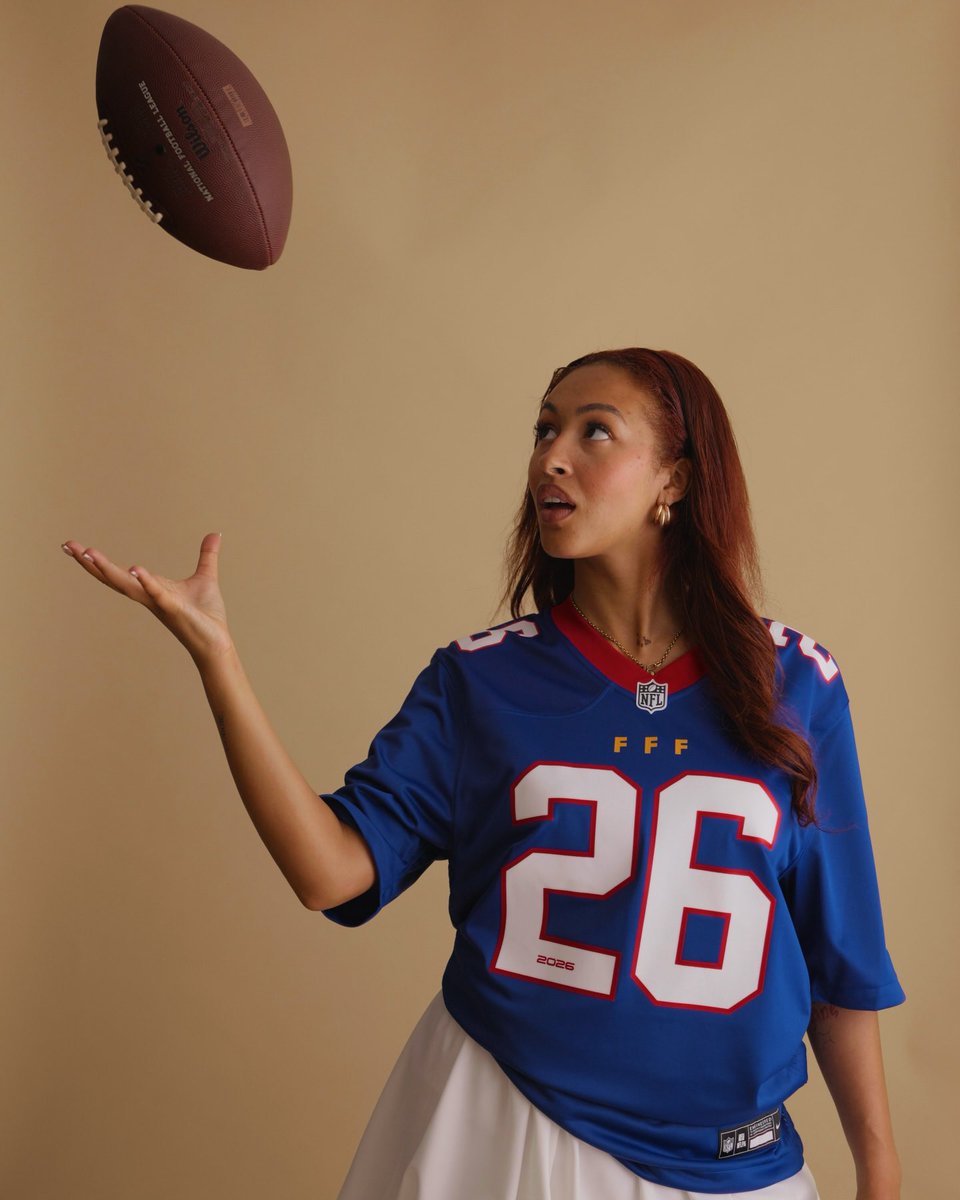 NFLFrance's tweet photo. 🇫🇷 Le maillot @equipedefrance @FFF à la sauce NFL est toujours disponible sur le NFL Shop Europe !

🔗 https://t.co/lHoq0V7VCn https://t.co/mLat1XD6FL