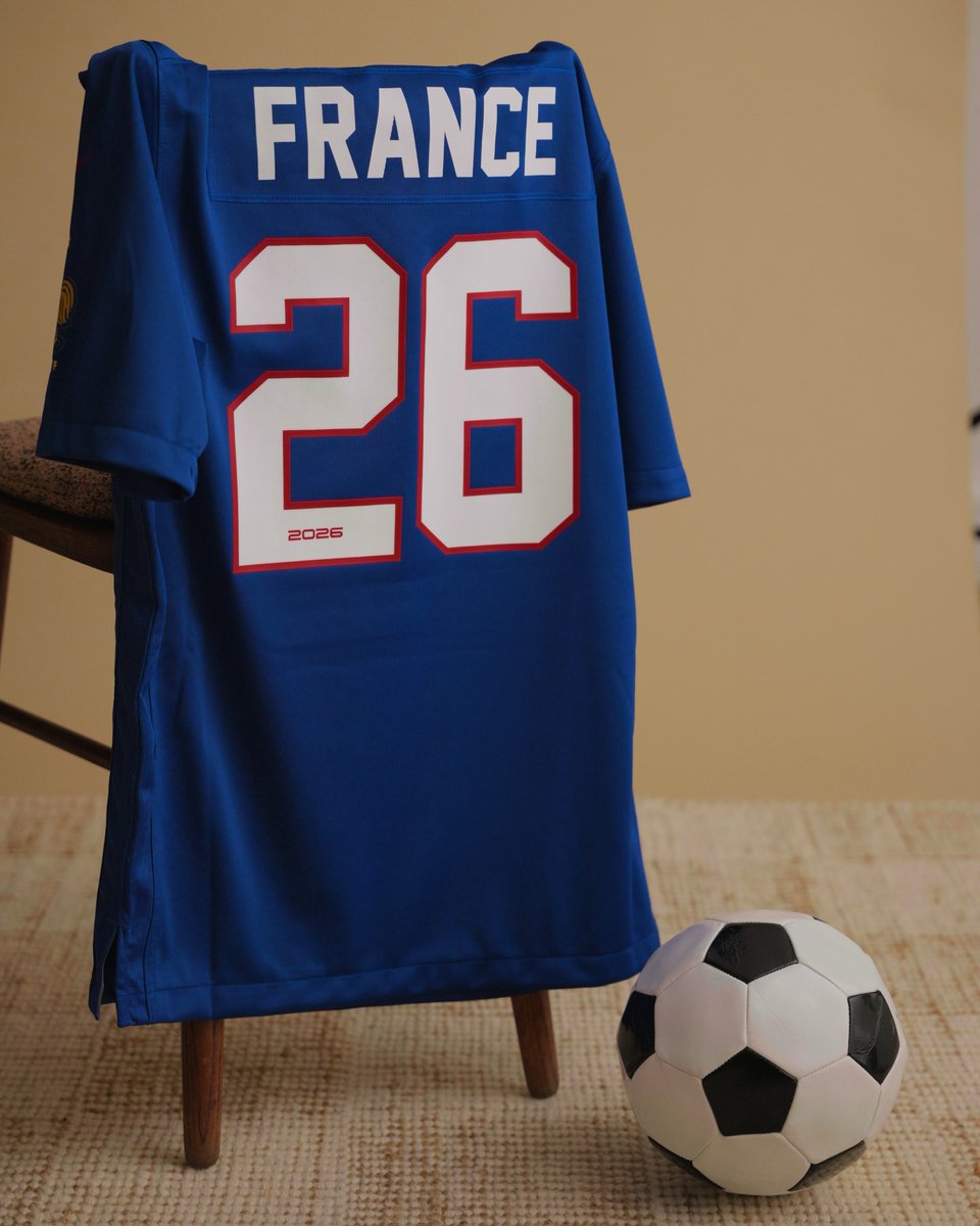 NFLFrance's tweet photo. 🇫🇷 Le maillot @equipedefrance @FFF à la sauce NFL est toujours disponible sur le NFL Shop Europe !

🔗 https://t.co/lHoq0V7VCn https://t.co/mLat1XD6FL