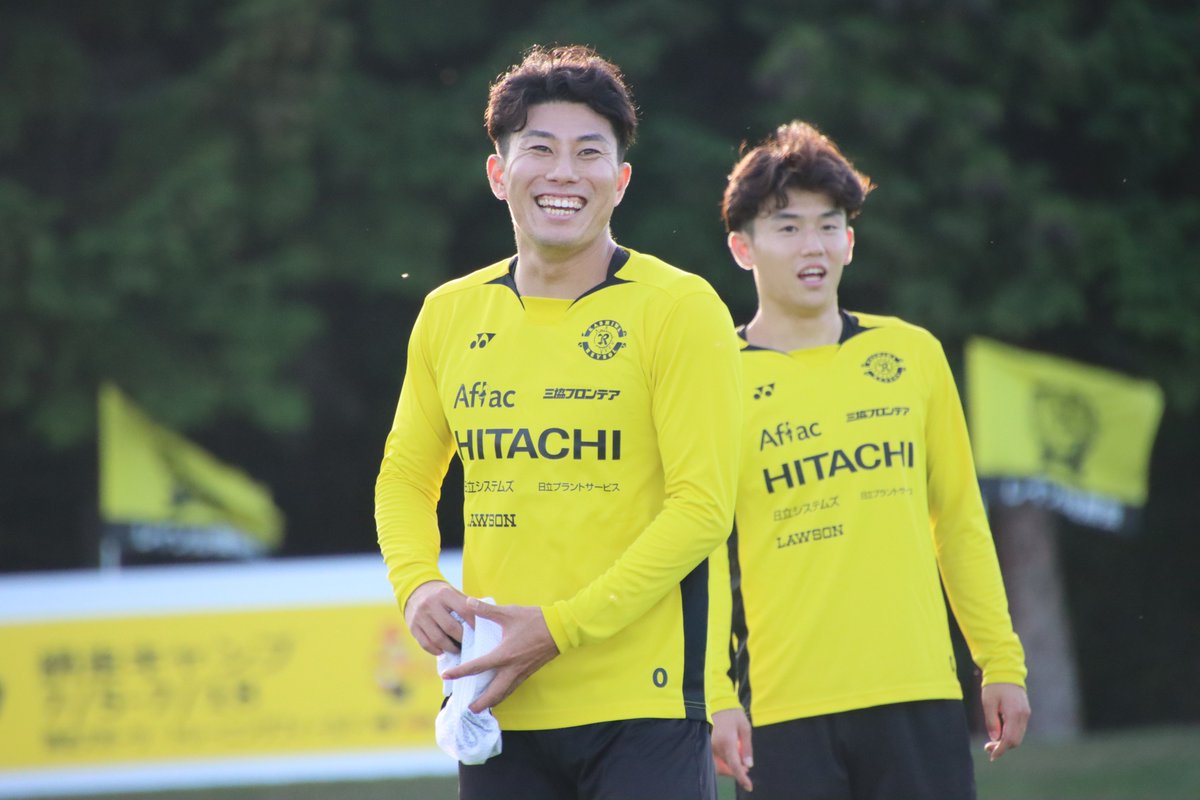 🟡26/27CAMP DAY1⚫️ 初日は移動もあったため、身体をほぐす