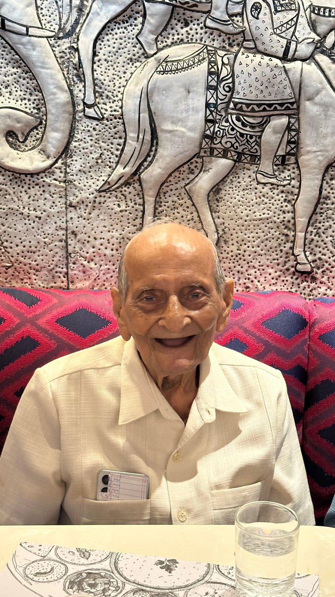 DoctorLFC's tweet photo. My grandad is now 101 not out. 🙏🏽 https://t.co/S7vsTrniSp