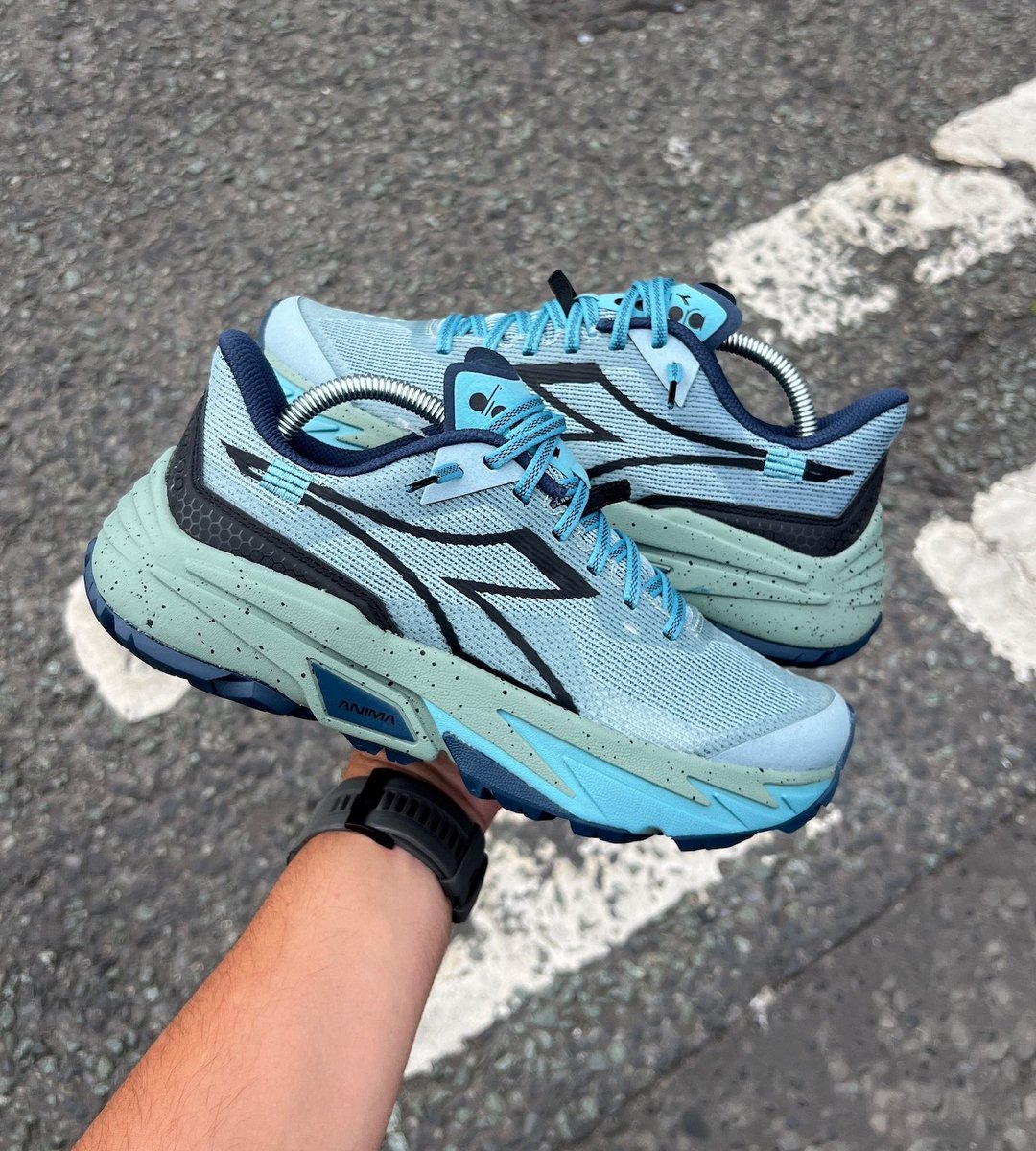bennetts_'s tweet photo. Diadora Sestriere-XT 2 🤔 https://t.co/kc9CZHddg2