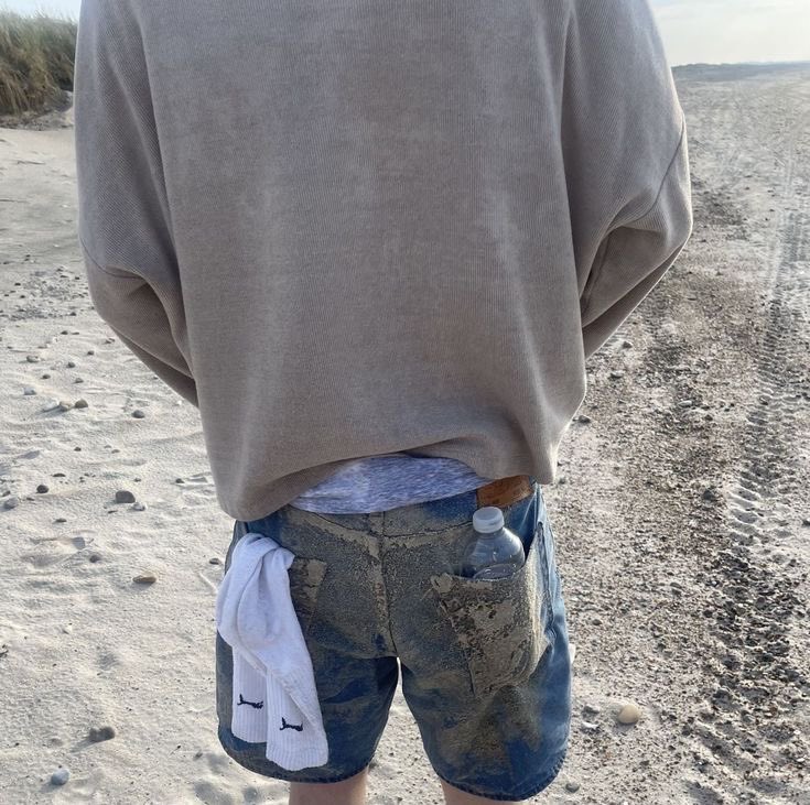 userrnaim's tweet photo. surfer ryan whelan https://t.co/s08Qzc6Gxu