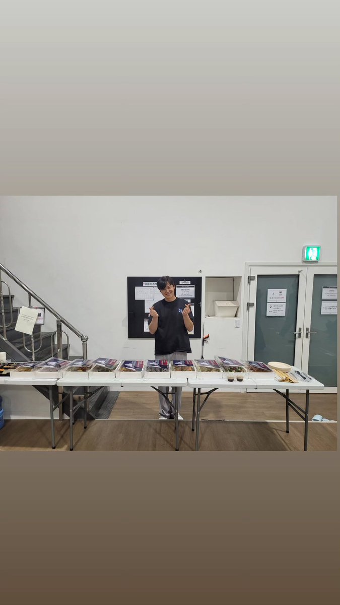 yeonmuduk's tweet photo. 괜히 연습실때꺼도 달아놓기< https://t.co/nXdkBbjQGd