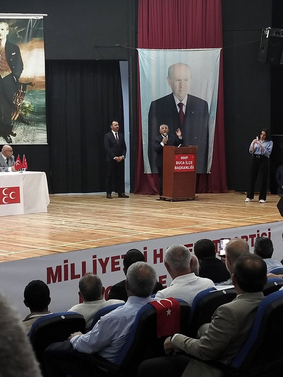 EmadDernegi's tweet photo. 📍 EMADDER İZMİR’DEN MHP BUCA İLÇE KONGRESİNE KATILIM

@MHP_Bilgi
@dbdevletbahceli
@TmrOsmanagaoglu
@buca_mhp
@mhpizmirilbsk
@Av_rmzn

Emeklilikte Adalet Derneği İzmir İl Temsilcilerimiz, Milliyetçi Hareket Partisi Buca İlçe Başkanlığı Kongresi’ne katılım sağlayarak kademeli emeklilik mücadelesini bir kez daha güçlü şekilde gündeme taşıdı.

Kongre kapsamında, MHP İzmir Milletvekili ve Genel Sekreter Yardımcısı Sayın Tamer Osmanağaoğlu ile yeniden Buca İlçe Başkanı seçilen Sayın Ramazan Erdoğan ile bir araya gelinerek kademeli emeklilik dosyamız kendilerine sunuldu.

Gerçekleştirilen görüşmede, milyonlarca vatandaşımızın yaşadığı mağduriyet ve adalet beklentimiz doğrudan aktarılırken; kademeli emeklilik yasası adına destek taleplerimiz de iletildi.

Yeniden göreve seçilen Sayın Ramazan Erdoğan’ı tebrik ediyor mücadelemize göstermiş oldukları ilgi için Sayın Tamer Osmanağaoğlu’na ve MHP teşkilatına teşekkür ediyoruz.

Emeklilikte Adalet Derneği

@MHP_Bilgi 
@dbdevletbahceli 
@E_SemihYalcin
@PrfDrFilizKilic
@arzuerdemtc
@MKalayci42
@ifarukaksu
@buyukataman
@erkanakcay45
@KarakayaMevlut
@M_Levent_Bulbul

@EmadDernegi
#KademeTorbaYasaya