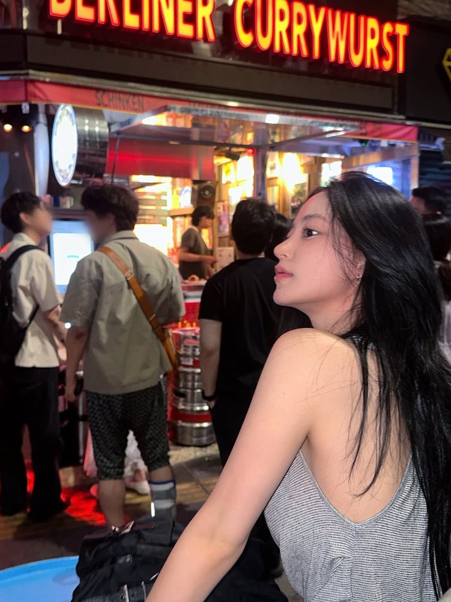 Ziyoung tweet media