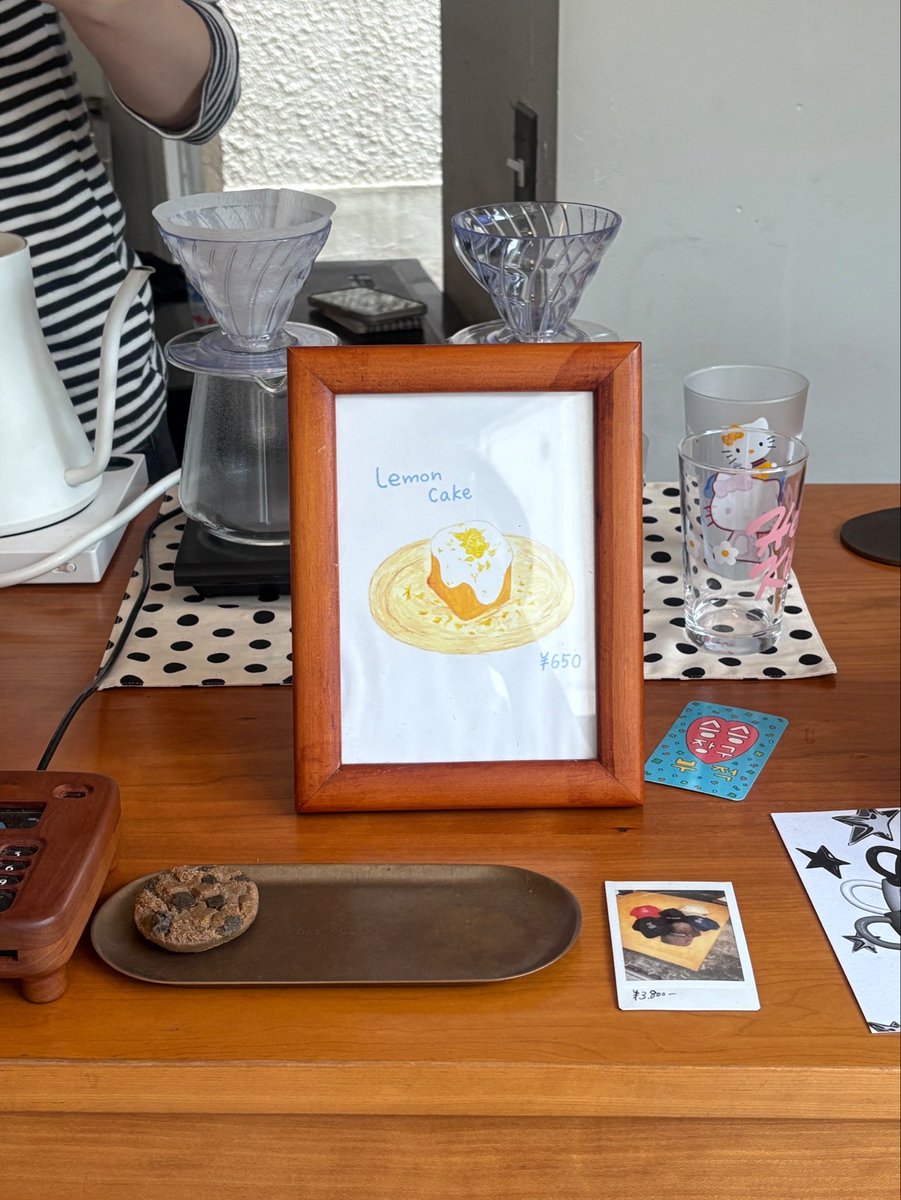 OOurday's tweet photo. 狂ったように韓国カフェを巡る私が東京で1番韓国に近いカフェおすすめは絶対にここ"daycoffee"☕️空間、味、店員さんの優しさ全部総合して大好きなお店、、新作のレモンケーキ絶品だった https://t.co/kP6uYIkXSJ